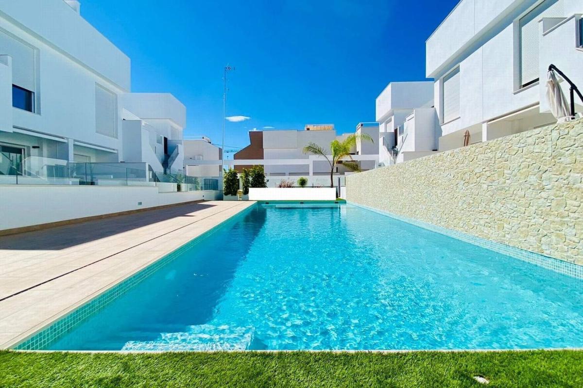 Penthouse sale in Ático en Calle San Isidro, 72, Zona Pueblo, Pilar de la Horadada, Pilar de la Horadada photo 3