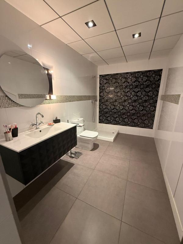 Properties for sale and rent in Spain photo 5