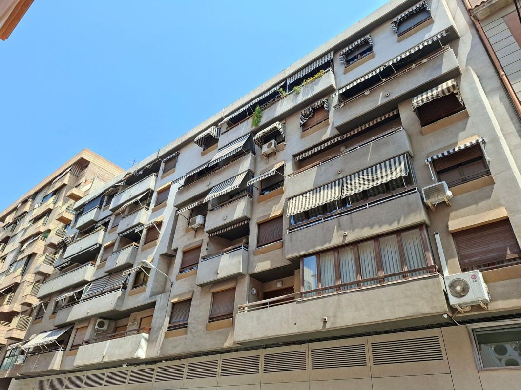 Продажа квартиры на Piso en Tucuman, 18, Ensanche-Diputación, Alicante / Alacant, Аликанте / Алакант
photo 3
