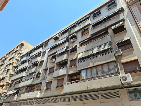 Продажа квартиры на Piso en Tucuman, 18, Ensanche-Diputación, Alicante / Alacant, Аликанте / Алакант
thumbnail 3