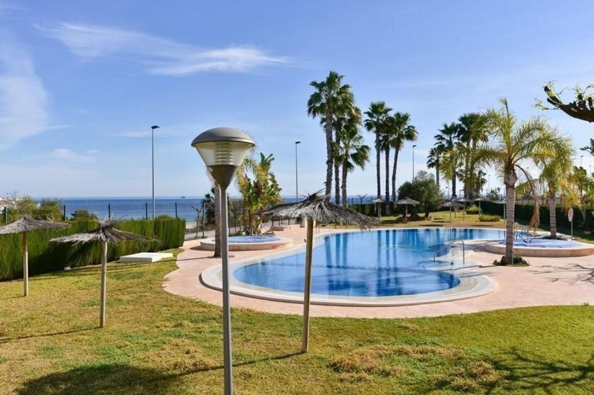 Продажа дуплекса на Dúplex en Calle Federico García Lorca, 51, Mil Palmeras, Pilar de la Horadada, Пилар де ла Орадада photo 4