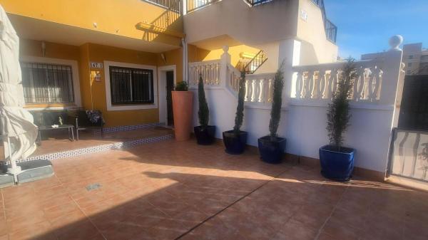 Chalet adosado en Calle Segovia, Arenales del Sol, Elche / Elx thumbnail 2