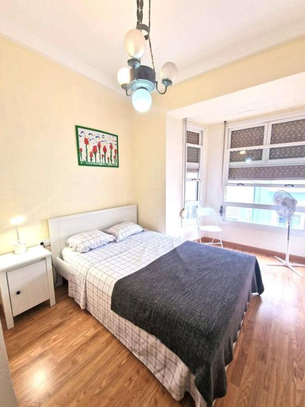 Sale of apartment in Piso en Centro Tradicional, Alicante / Alacant, Alicante
 photo 2