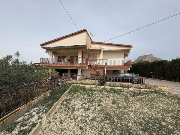 Rustic farm for sale in Finca rústica en Petrer , Petrer photo 1