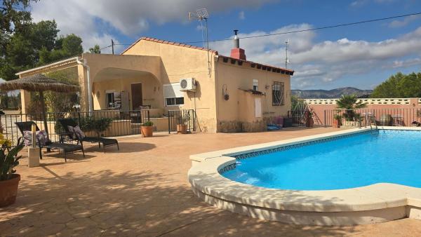 Casa o chalet independiente en Sax thumbnail 3