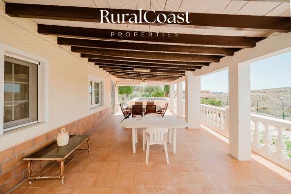 Casa o chalet independiente en Calle Joan Valls, Valle del Sol - Rio Park, Mutxamel photo 1