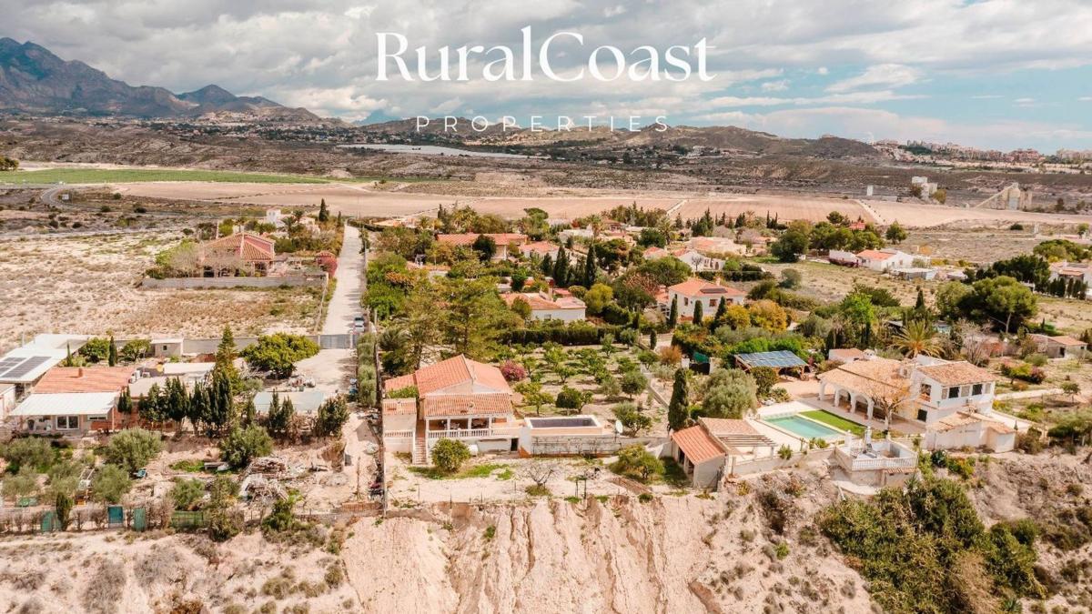 Properties for sale and rent in Spain photo 5