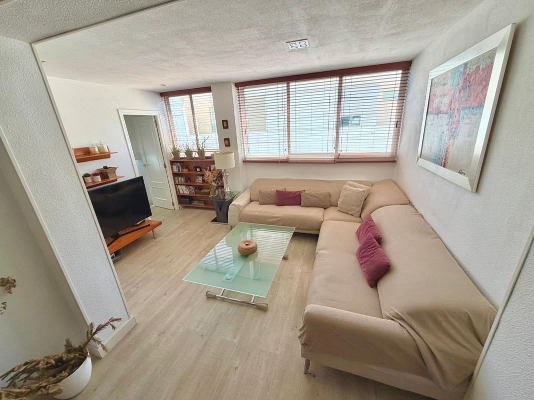 Продажа пентхауса на  Ático en Calle María Nomdedéu, 1, Alipark, Alicante / Alacant, Аликанте / Алакант photo 2