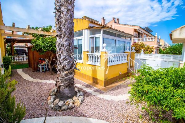 Casa o chalet independiente en Finlandia, Puerto Marino, Gran Alacant photo 1