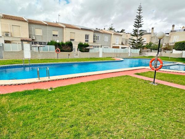 Sale of flat in Piso en Aguas Nuevas, Torrevieja, Torrevieja
thumbnail 3