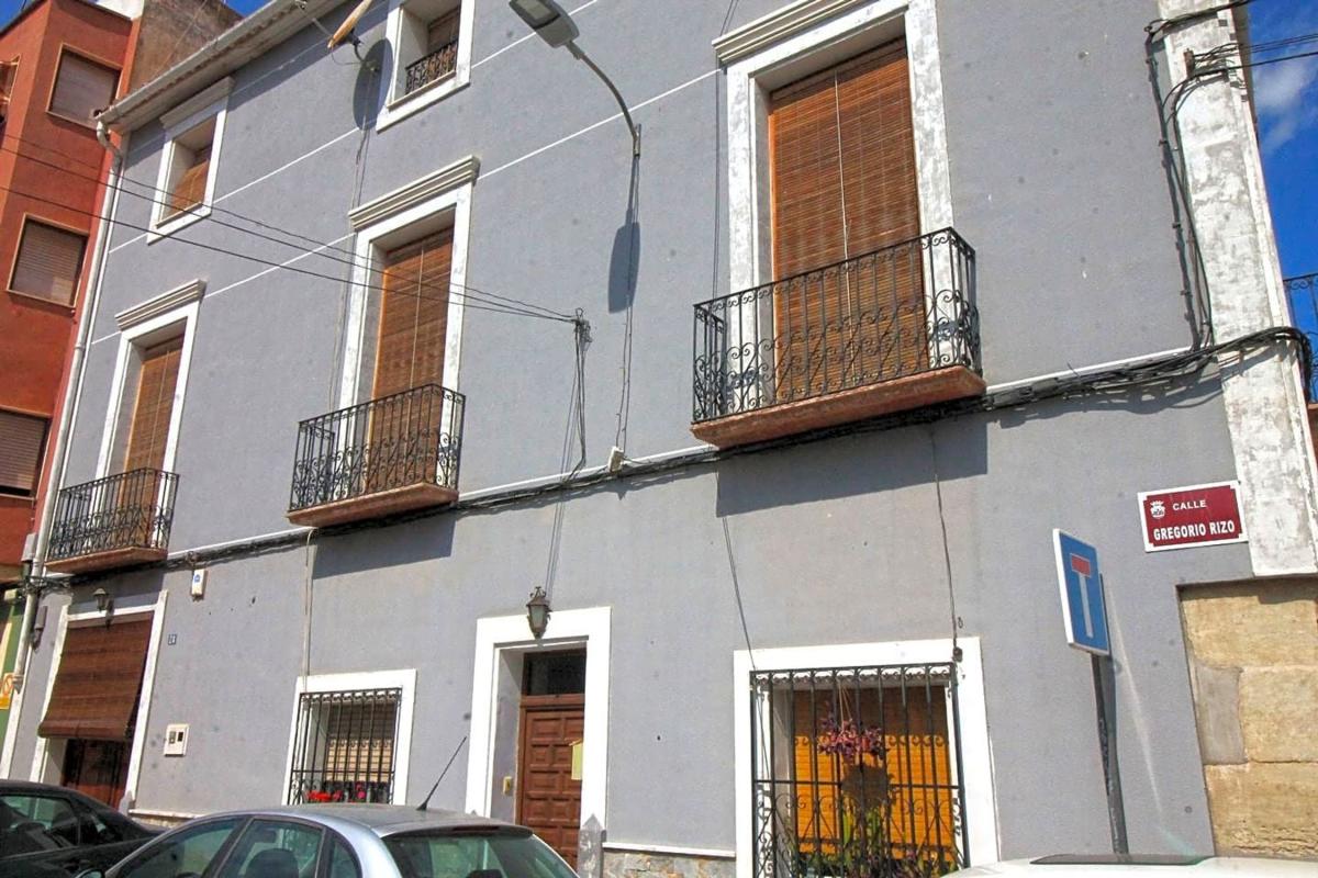 Propiedades en venta y alquiler en España photo 2