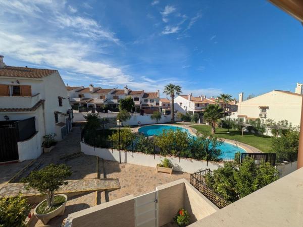 Chalet adosado en Calle Monte de Santa Pola, Monte Faro-Altomar, Gran Alacant photo 1