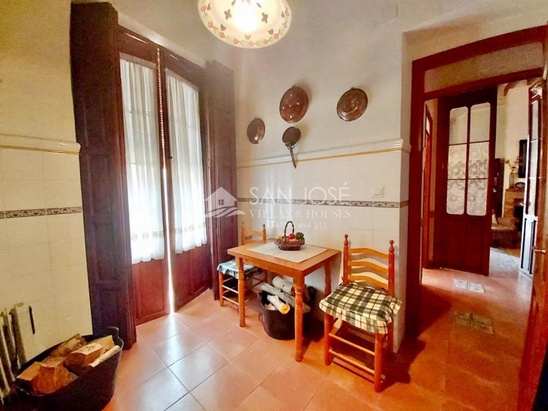 Недвижимость на продажу и в аренду в Испании photo 3