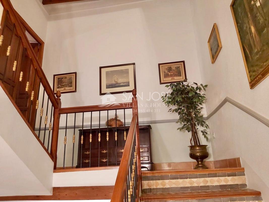 Недвижимость на продажу и в аренду в Испании photo 5