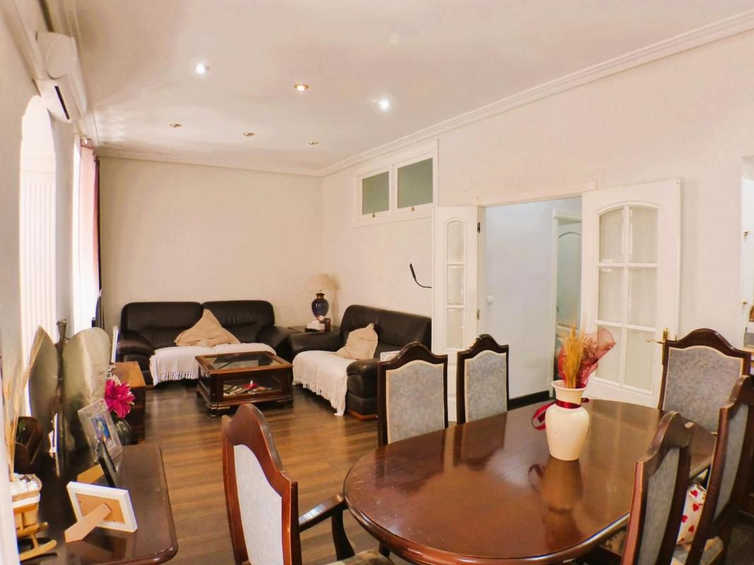 Sale of apartment in Piso en Centro Tradicional, Alicante / Alacant, Alicante
photo 1