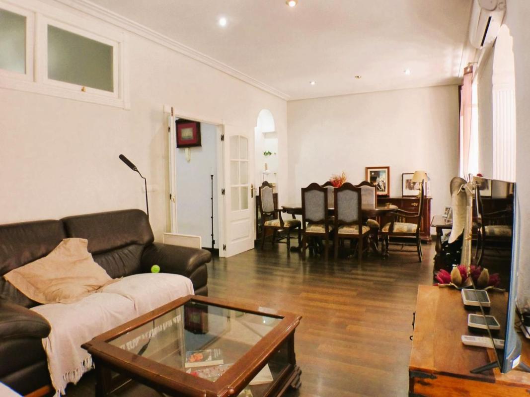 Sale of apartment in Piso en Centro Tradicional, Alicante / Alacant, Alicante
photo 2