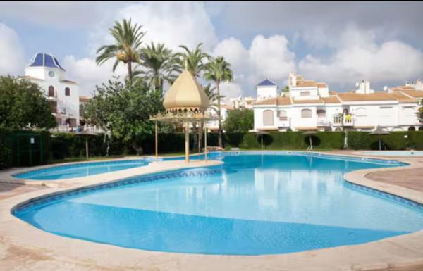 Chalet adosado en Avenida del Carabasí, 1 C, Mediterráneo-Novamar, Gran Alacant thumbnail 2