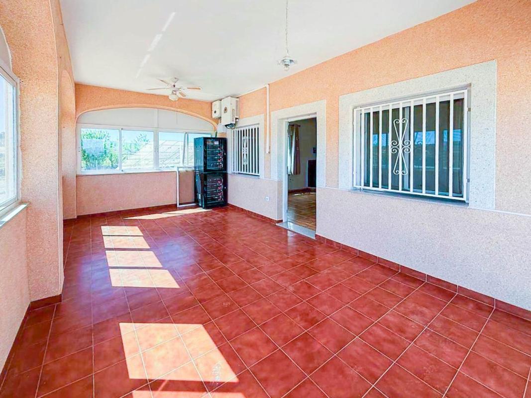 Properties for sale and rent in Spain photo 2