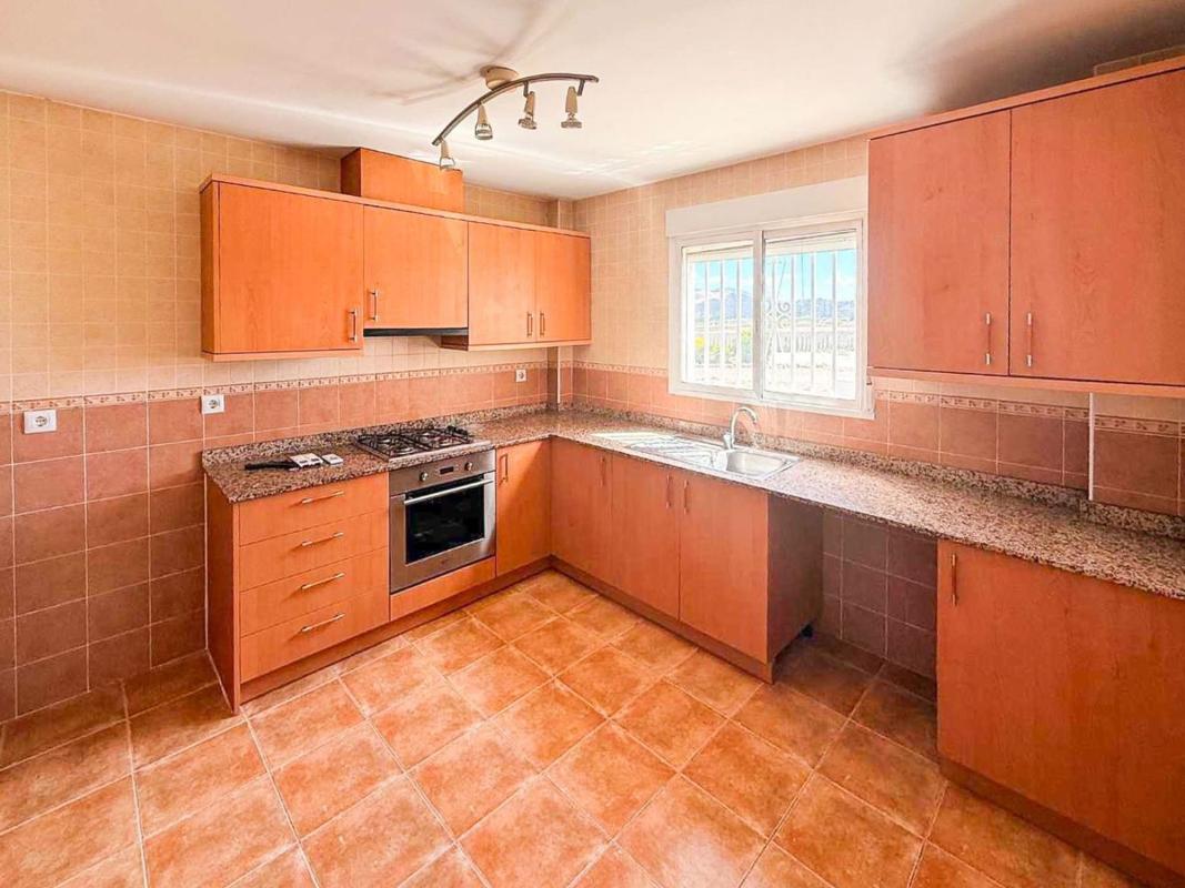 Properties for sale and rent in Spain photo 4