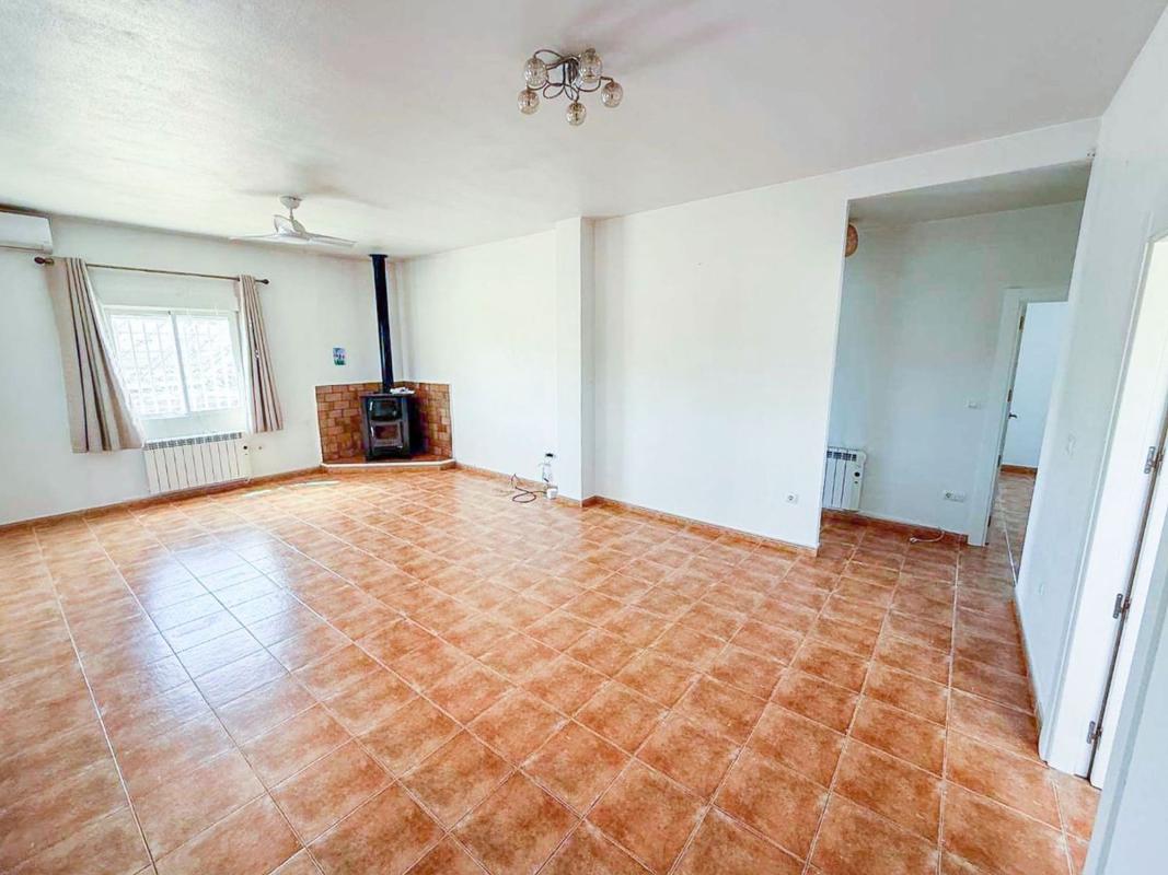 Properties for sale and rent in Spain photo 5
