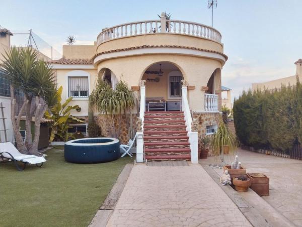 Chalet pareado en Monforte del Cid photo 1