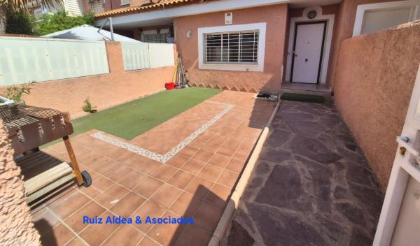 Chalet pareado en Nou Nazaret - Frank Espinós, San Juan de Alicante photo 2