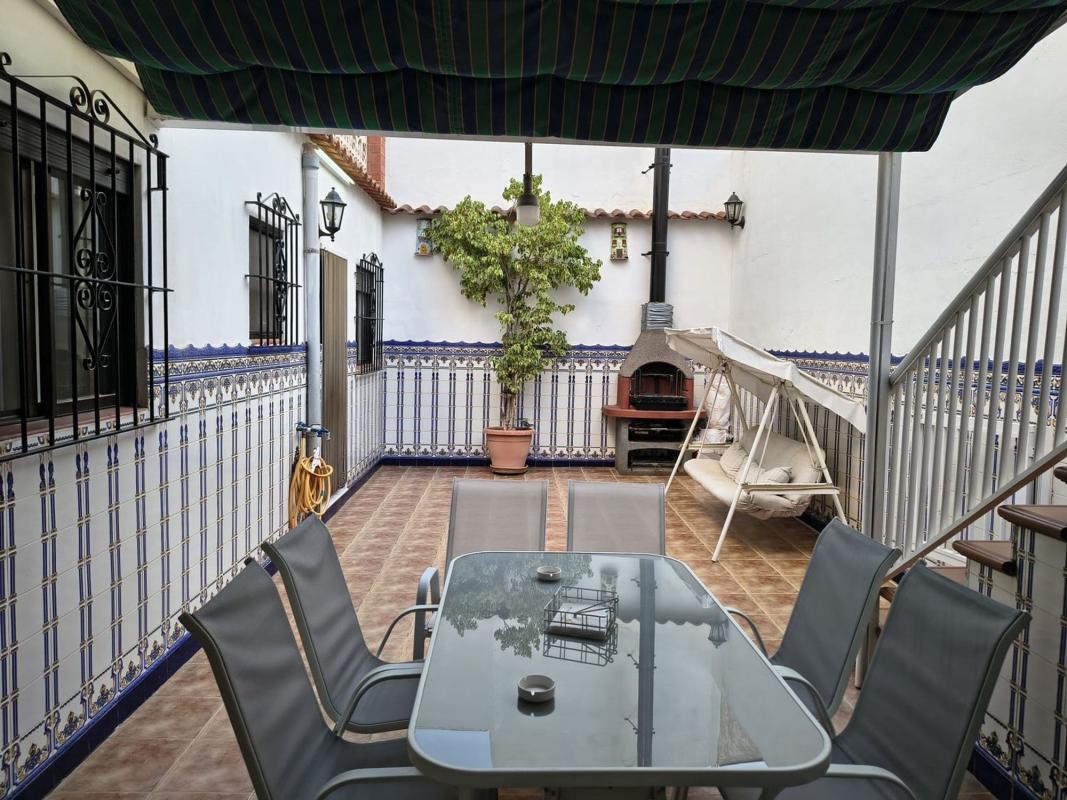 Propiedades en venta y alquiler en España photo 2