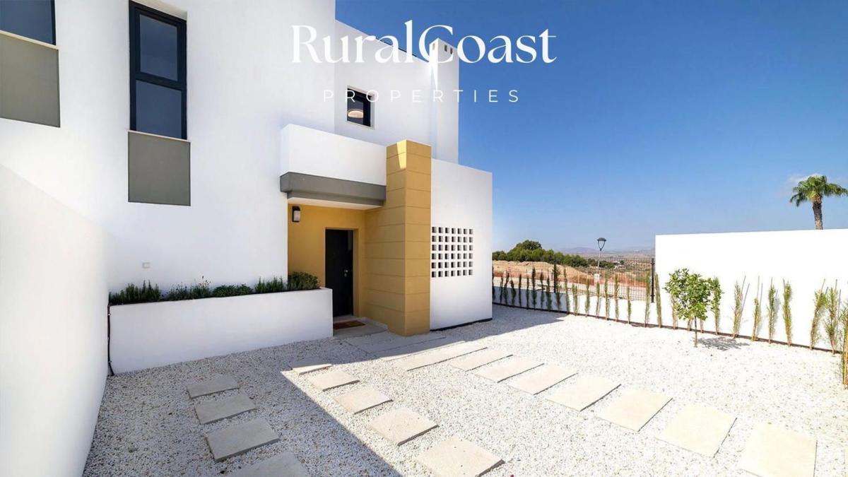 Properties for sale and rent in Spain photo 5