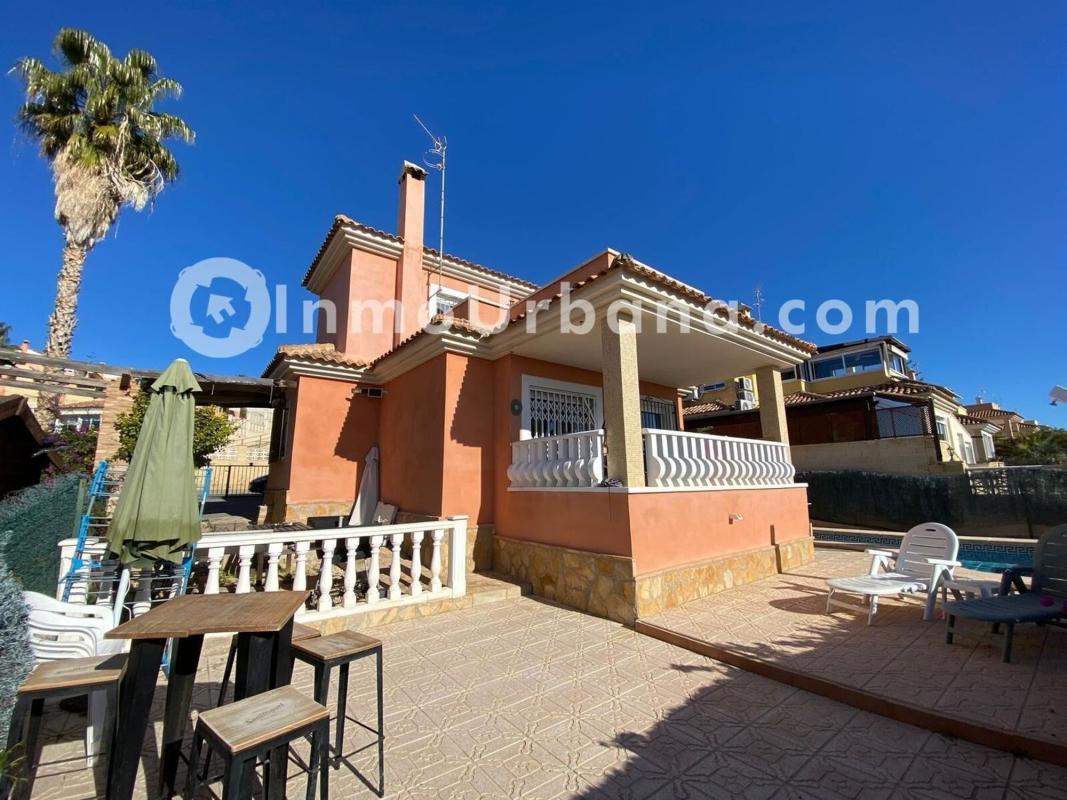 Propiedades en venta y alquiler en España photo 2