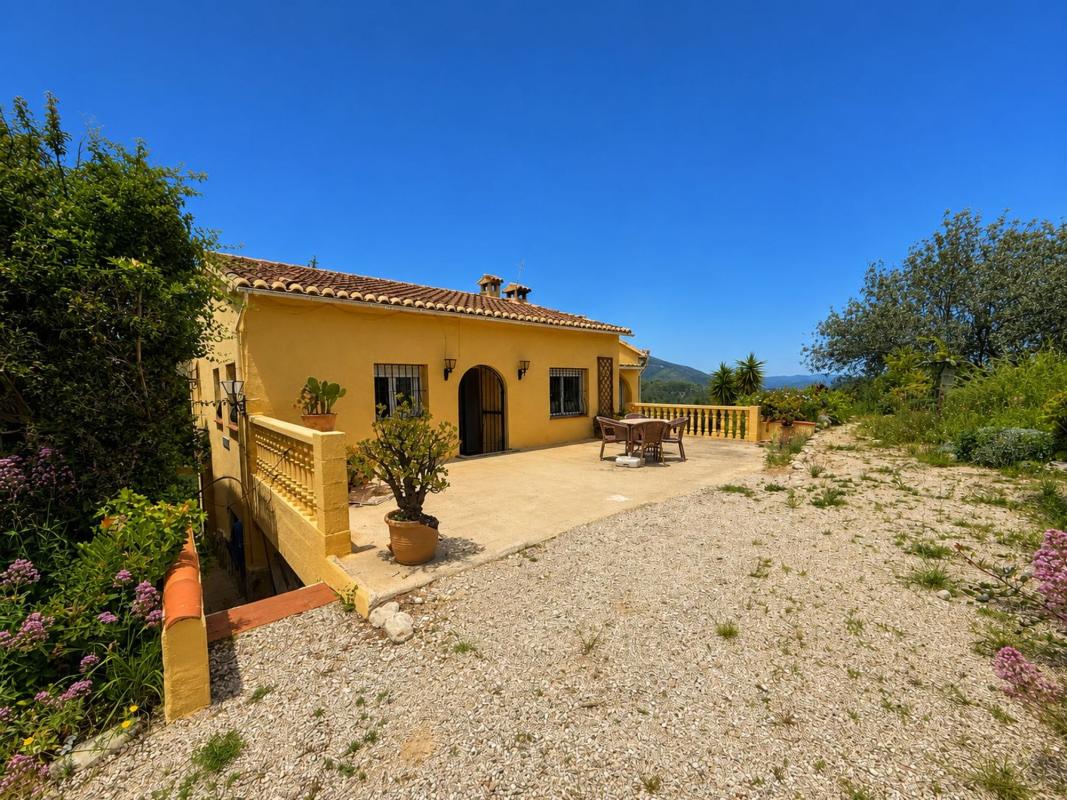 Properties for sale and rent in Spain photo 1