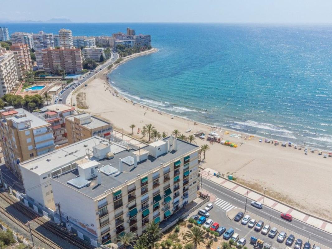 Sprzedaż mieszkania w Piso en Avenida Jaime I el Conquistador, 21, Playa Muchavista, El Campello, El Campello
photo 2
