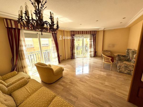 Sale of flat in Piso en Calle Tinent Ruiz, Centro, Elche / Elx, Elche / Elx
 photo 4