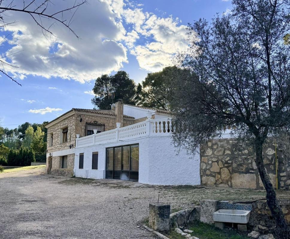 Properties for sale and rent in Spain photo 4