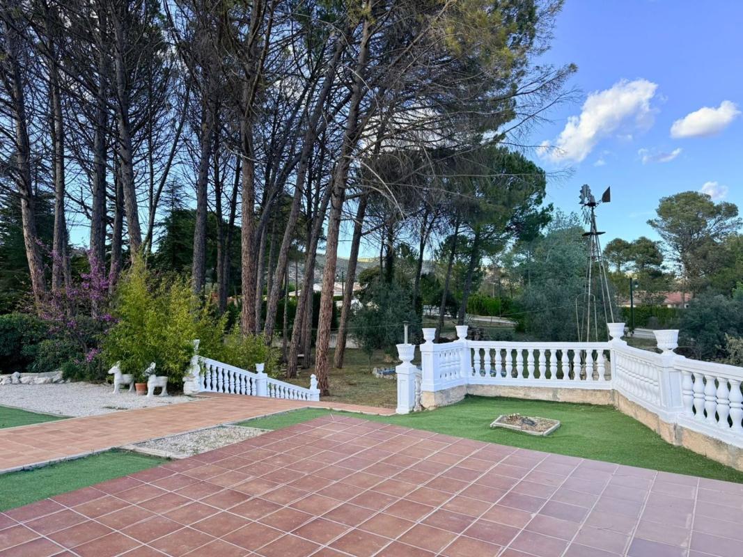Properties for sale and rent in Spain photo 5