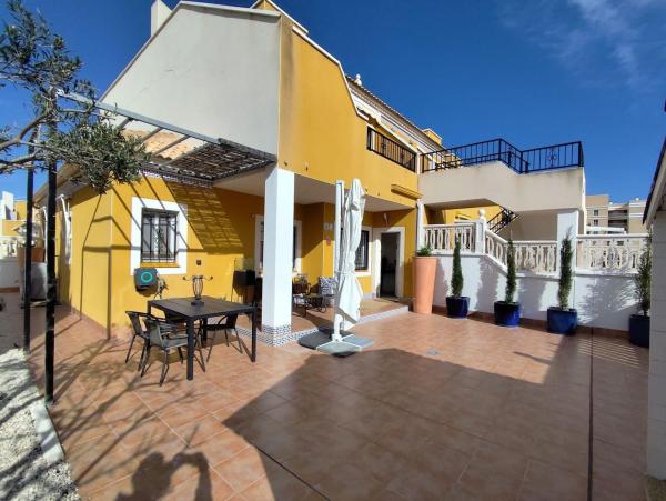 Sale of flat in Piso en Arenales del Sol, Elche / Elx, Elche / Elx
thumbnail 3
