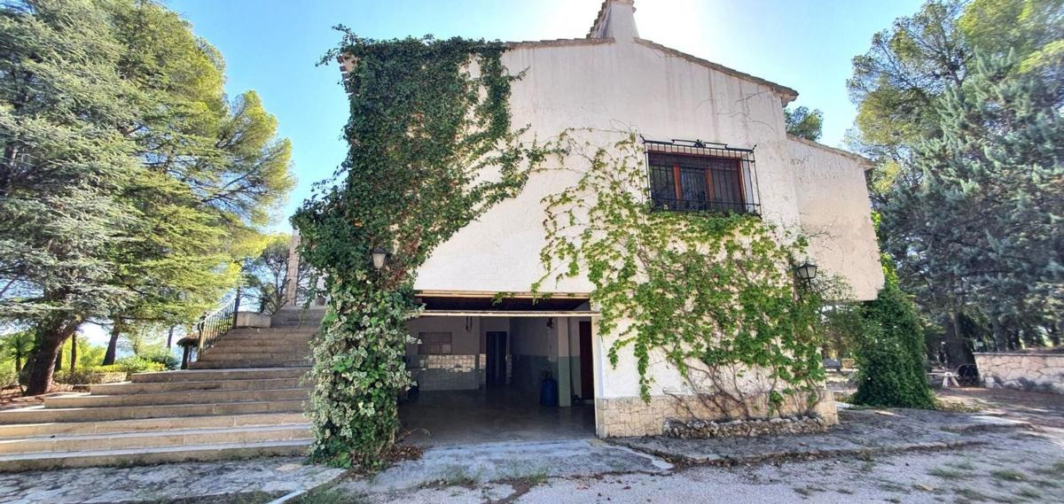 Properties for sale and rent in Spain photo 4