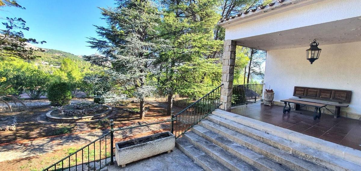Properties for sale and rent in Spain photo 5
