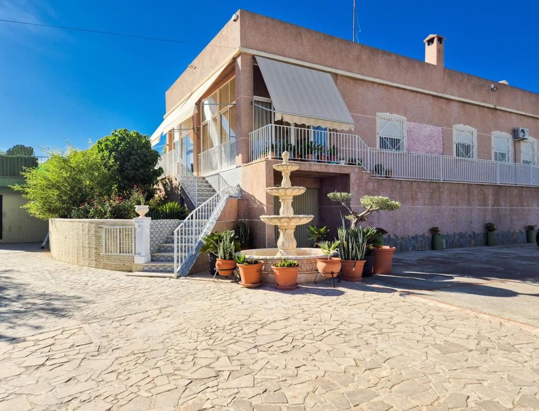Properties for sale and rent in Spain photo 1
