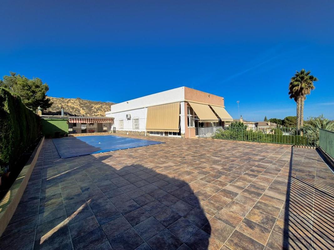 Properties for sale and rent in Spain photo 2