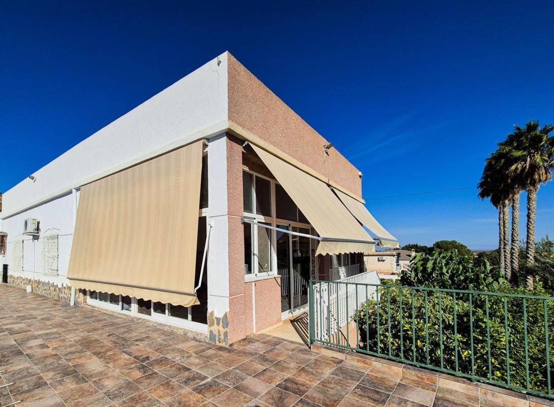 Properties for sale and rent in Spain photo 4