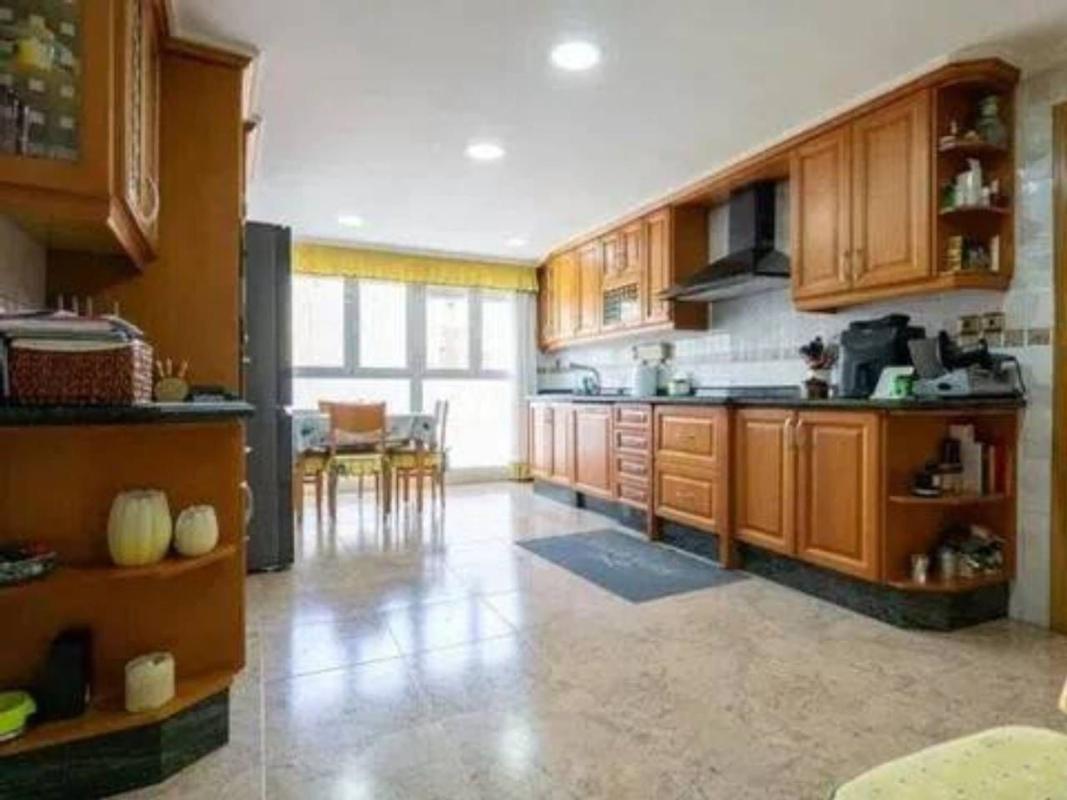 Продажа квартиры на Piso en Calle Benito Pérez Galdós, Pont Nou-Corazón de Jesús, Elche / Elx, Эльче / Эльх
photo 4