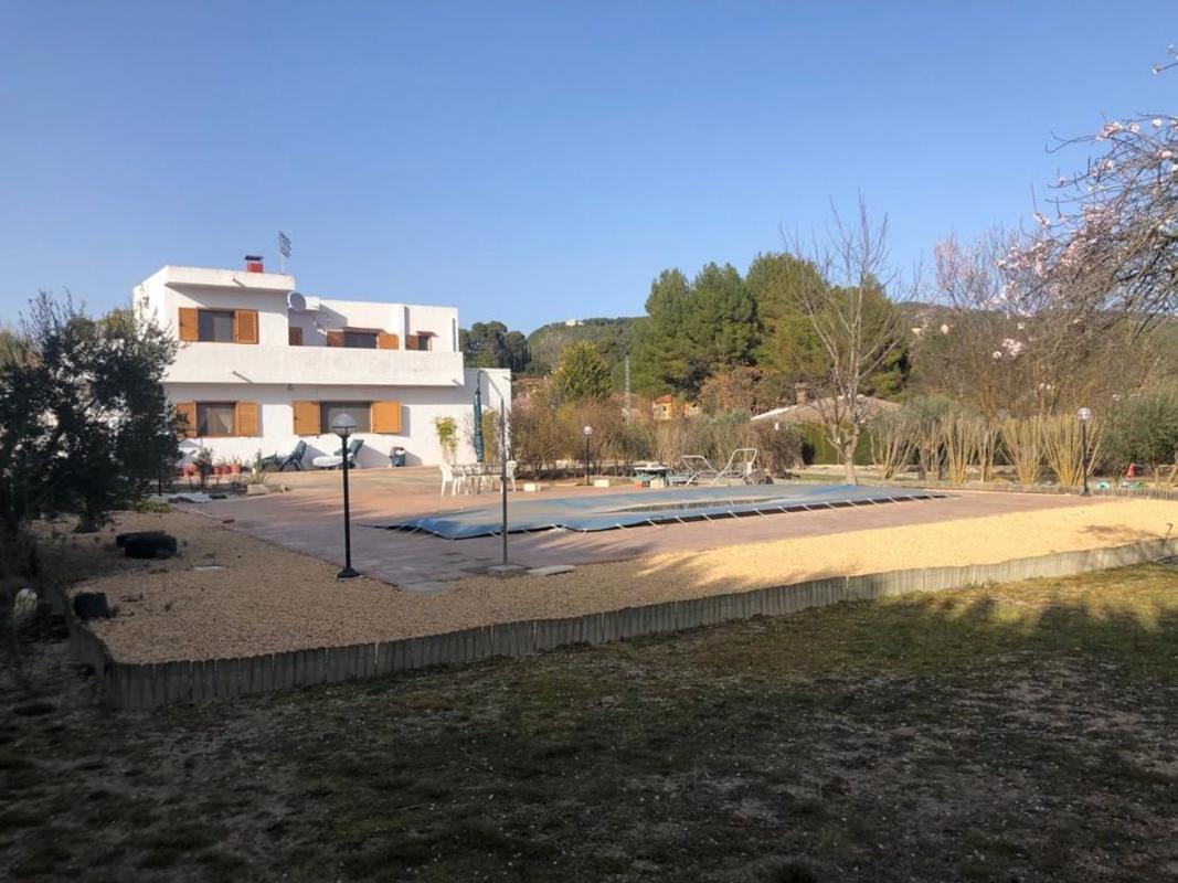 Properties for sale and rent in Spain photo 1