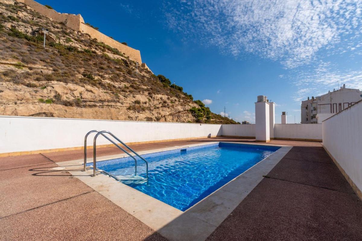 Sale of apartment in Piso en Calle de la Virgen del Socorro, Raval Roig-Virgen del Socorro, Alicante / Alacant, Alicante
photo 3