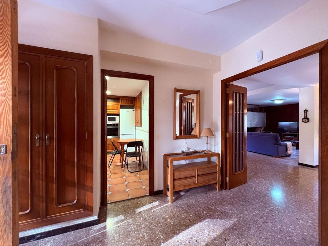 Properties for sale and rent in Spain photo 3