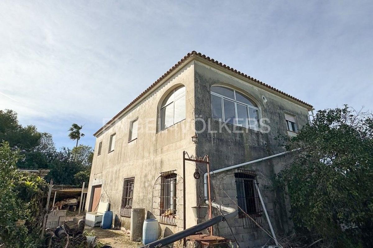 Properties for sale and rent in Spain photo 3