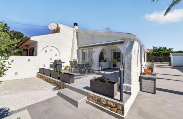Casa o chalet independiente en Nueva Torrevieja, Torrevieja thumbnail 2