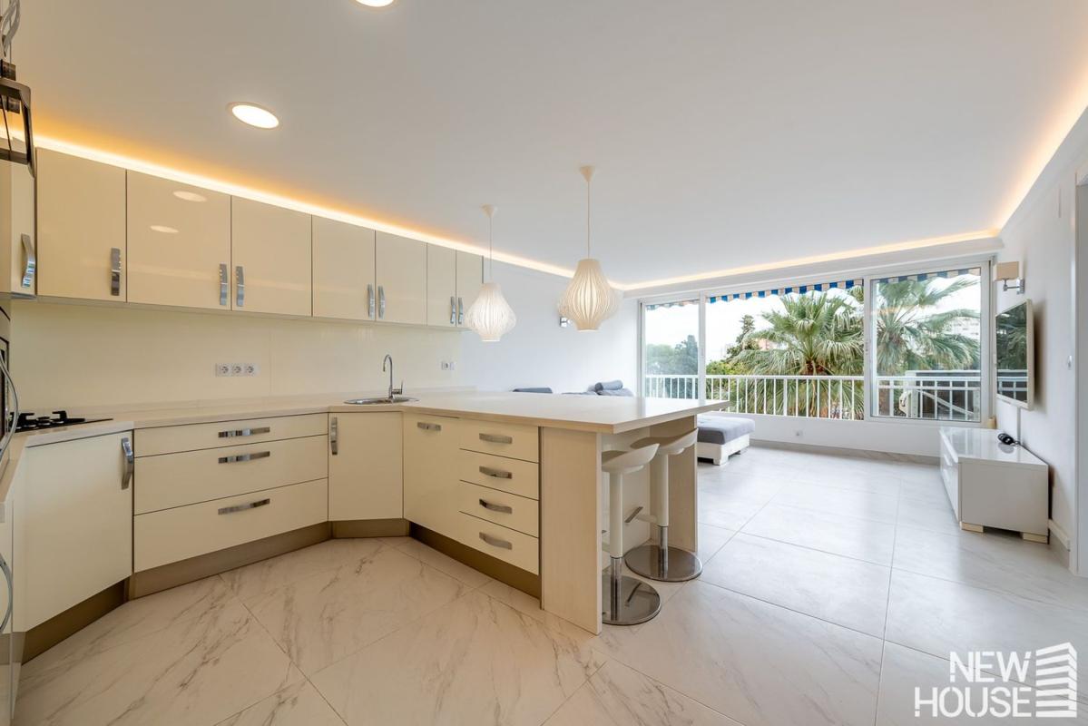 Venta de piso en Piso en Avenida Benidorm, Playa de San Juan, Alicante / Alacant, Alicante / Alacant
photo 2