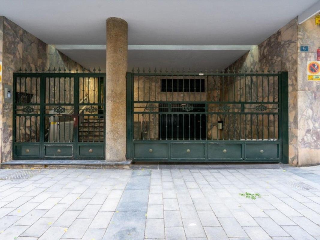 Продажа квартиры на Piso en Centro Tradicional, Alicante / Alacant, Аликанте / Алакант
 photo 2