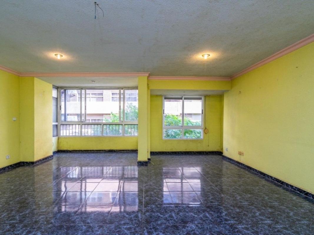 Продажа квартиры на Piso en Centro Tradicional, Alicante / Alacant, Аликанте / Алакант
 photo 3