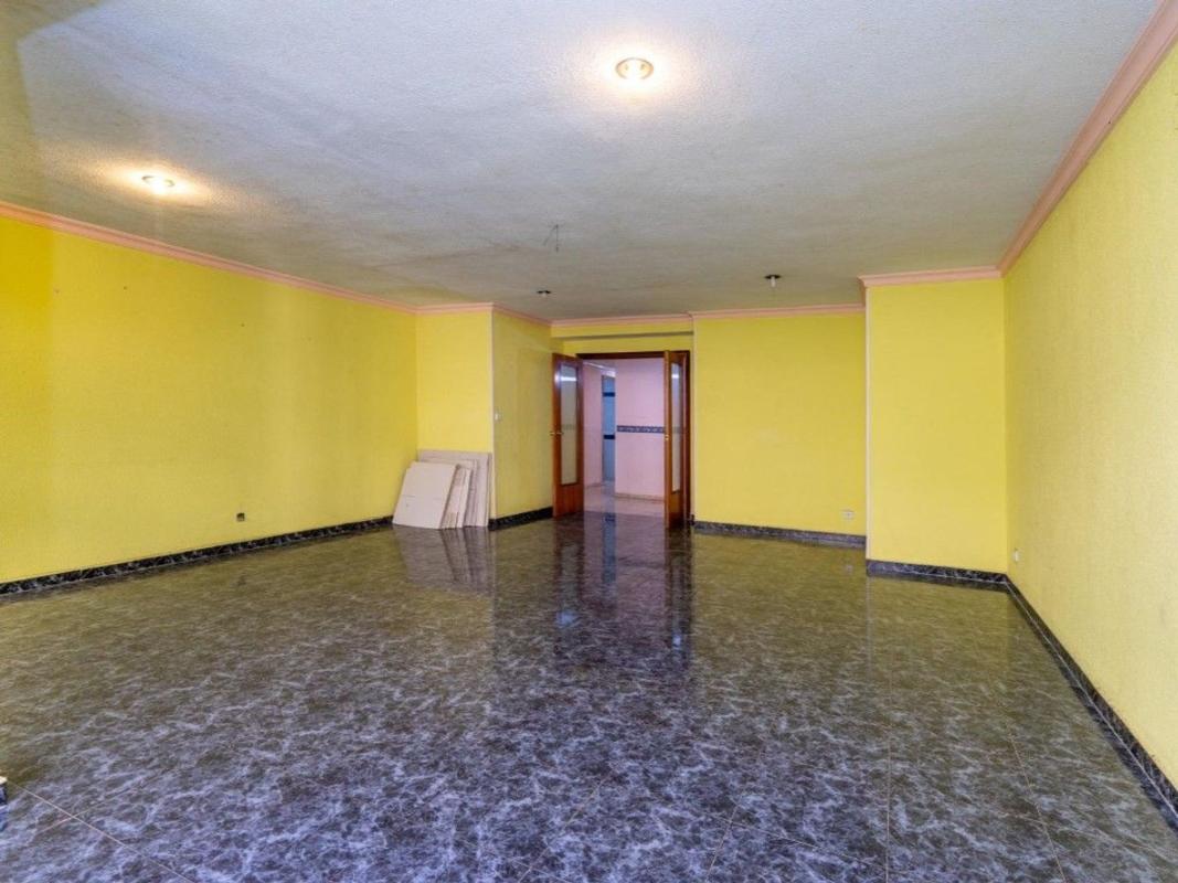 Продажа квартиры на Piso en Centro Tradicional, Alicante / Alacant, Аликанте / Алакант
 photo 4